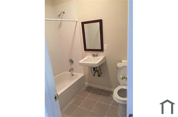 Building Photo - 2315 Mermaid Ave #2F