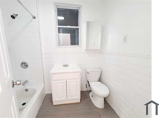 5th image of 718 E 181st St #5