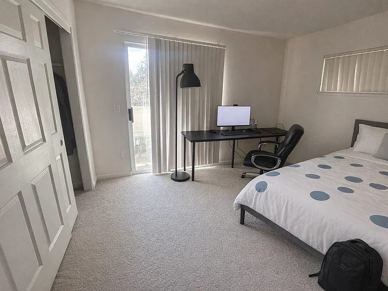 645 Adams St #5 — Photo 4