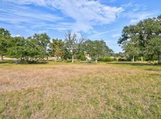 130 Oak Hampton Trl, Ingram, TX 78025