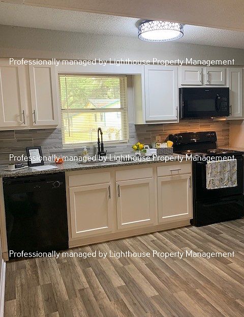 1st image of 520 E 56th St
