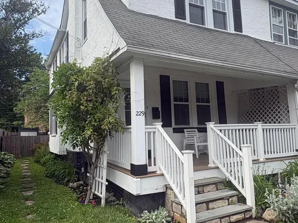 229 Wayne Ave, Narberth, PA 19072