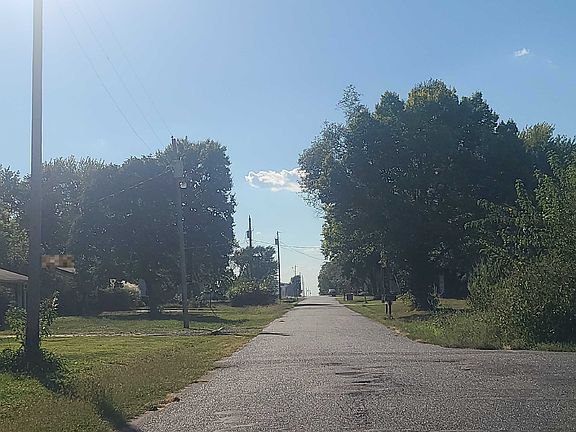 3rd image of 19090 3rd Rd