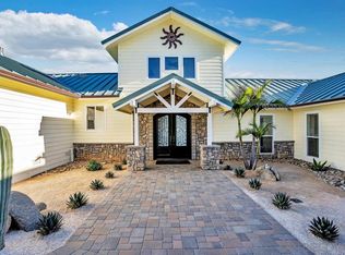 11416 Alba Rosa Dr, Lakeside, CA 92040