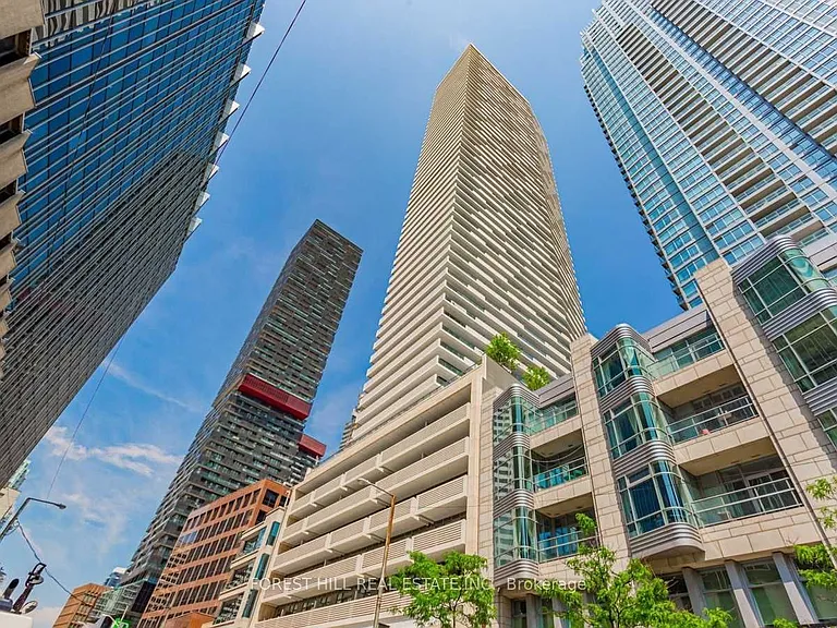 2221 Yonge St #5702 — Photo 1