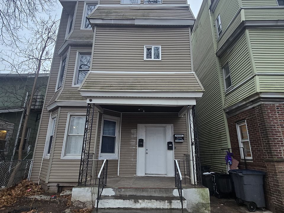 1st image of 11 Linden Ave #2