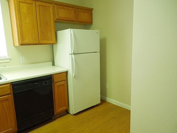 3rd image of 2881 Southampton Way APT A
