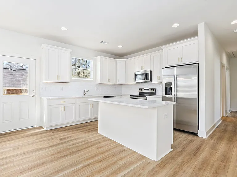 604 Martin Luther King Blvd — Photo 16