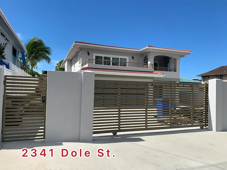 2341 Dole St — Photo 1