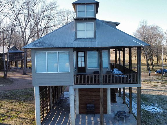 2nd image of 46 Shannon Ln