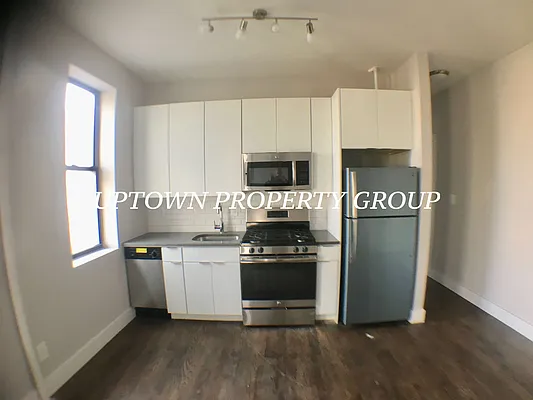 Rented by Uptown Property Group | media 21