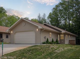 9798 Deer Track Ct, Interlochen, MI 49643