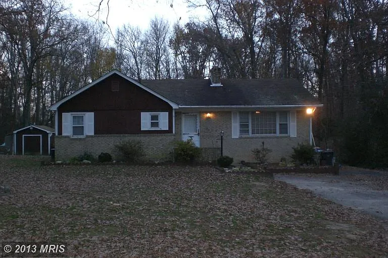 6675 Hungerford Rd photo 1