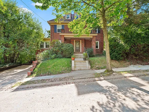 267 Colonial Dr, Pittsburgh, PA 15216