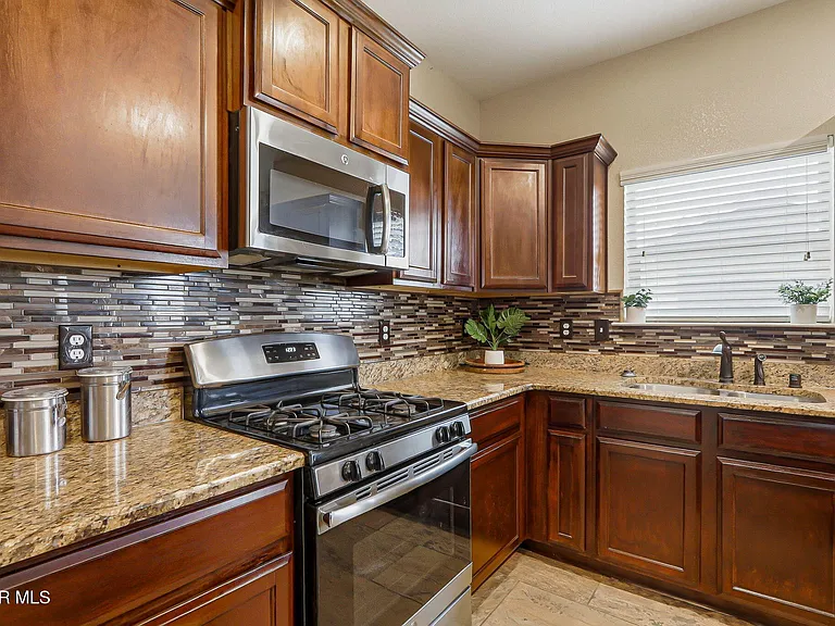 14448 Fernando Zubia Ave — Photo 17