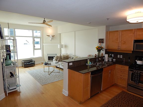 4th image of 1240 India St #719-1