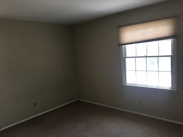 1319 N Aztec St — Photo 12
