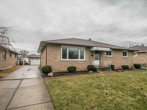 2nd image of 4821 Bentwood Dr
