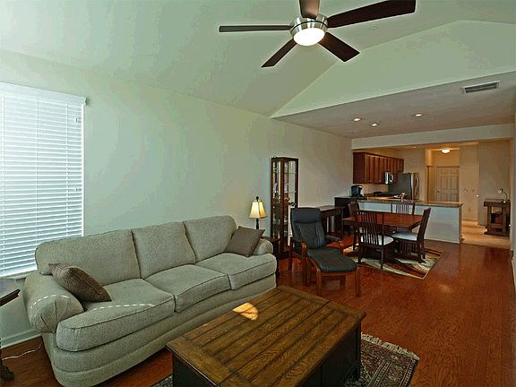 5th image of 1643 W Southfield Cir