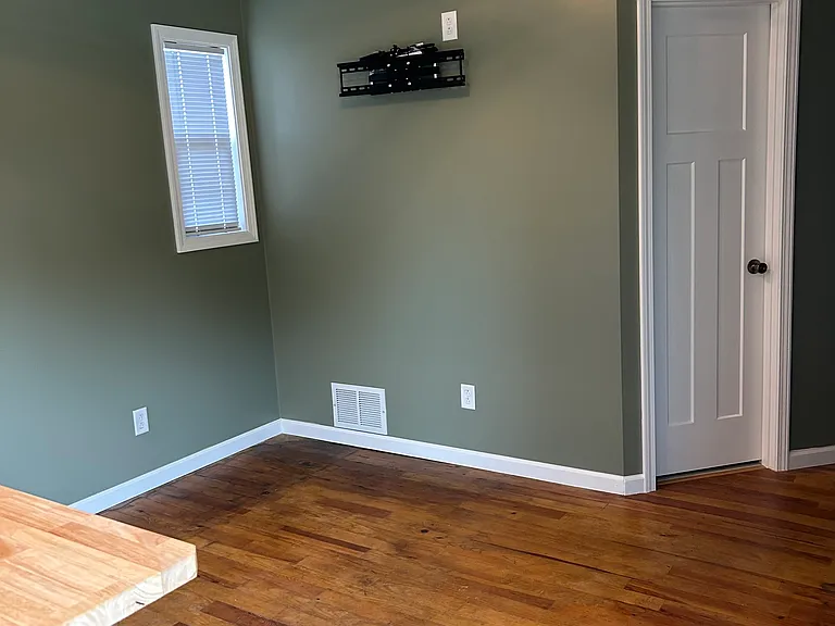 3833 Phillips St — Photo 9