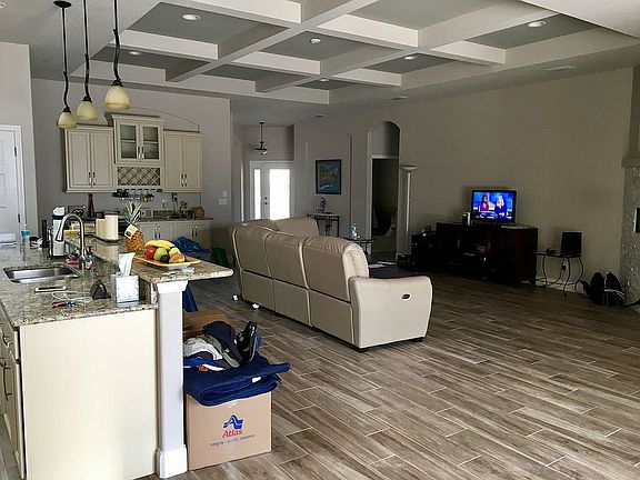 2nd image of 532 Prato St