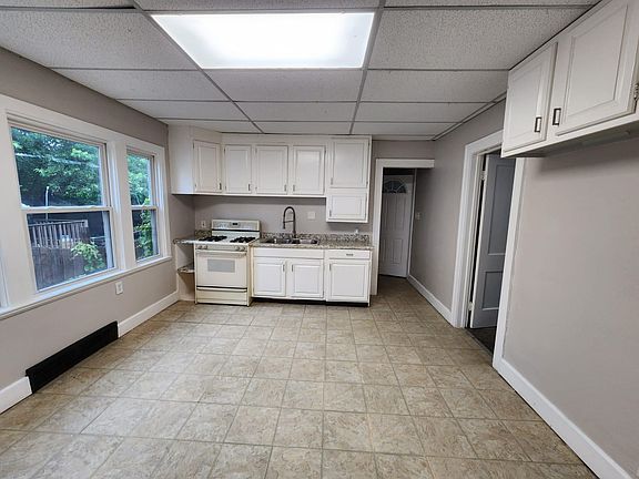 4th image of 2200 W 104th St #1