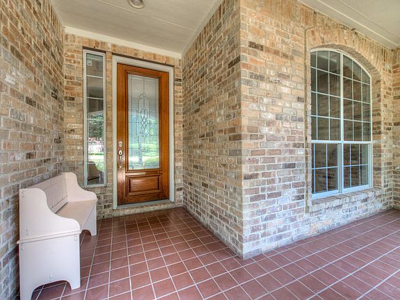 4th image of 11209 Woodland Hills Trl