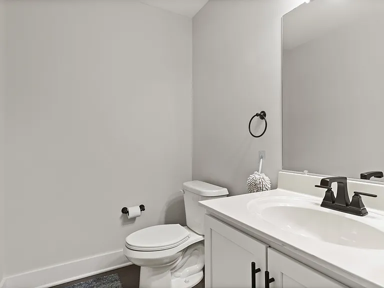 110 Berwick Ave #110 — Photo 11