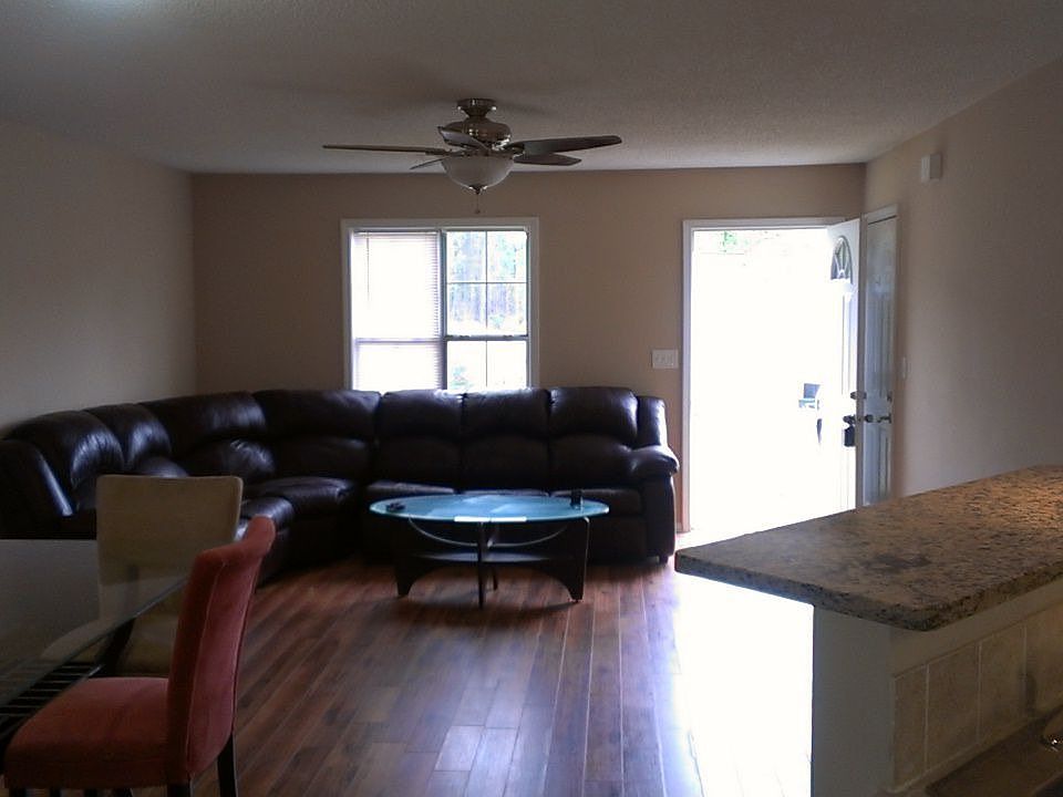2nd image of 1040 Hillsborough Chse