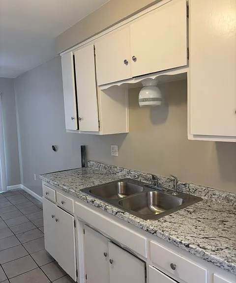 4400 Balboa Dr #D — Photo 3