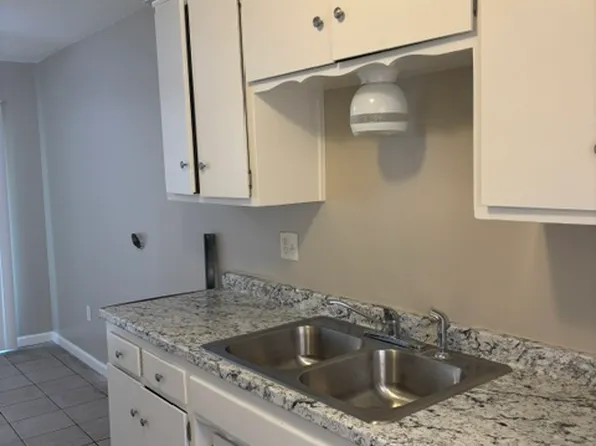 4400 Balboa Dr #D, Bakersfield, CA 93307