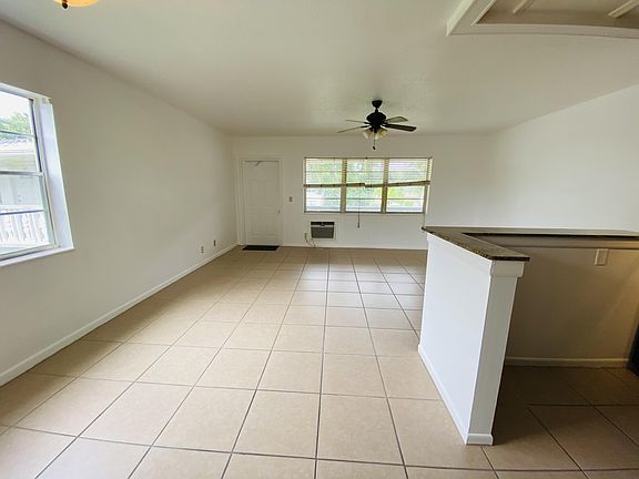 3rd image of 161 Salisbury #G