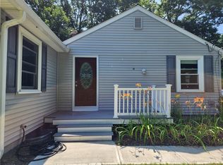 68 Deer Run Trl, Smithfield, RI 02917