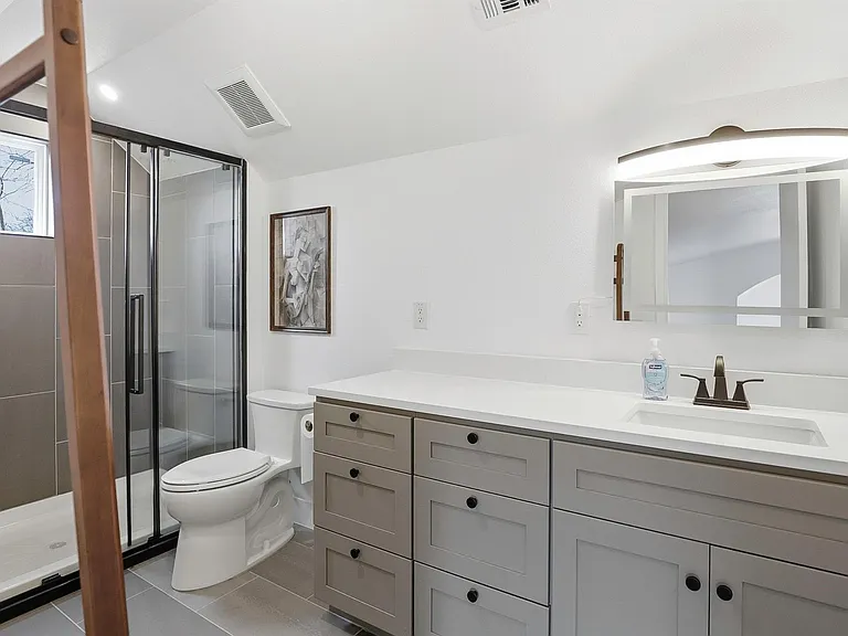 1208 W Oltorf St #A — Photo 20