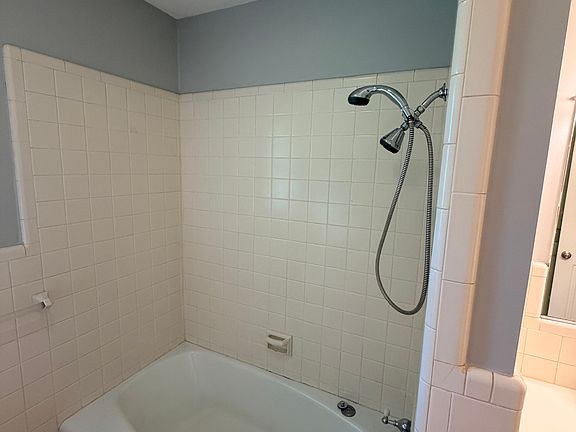 5th image of 2920 Northbridge Rd