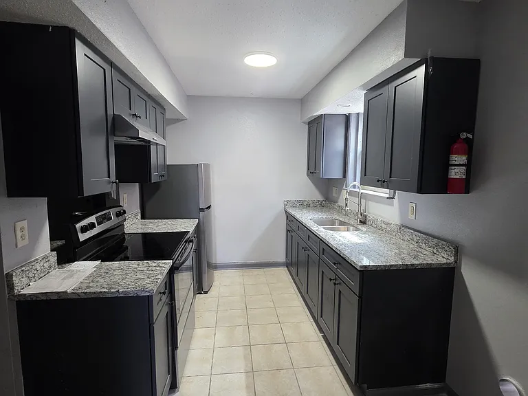 7831 Sail St — Photo 11