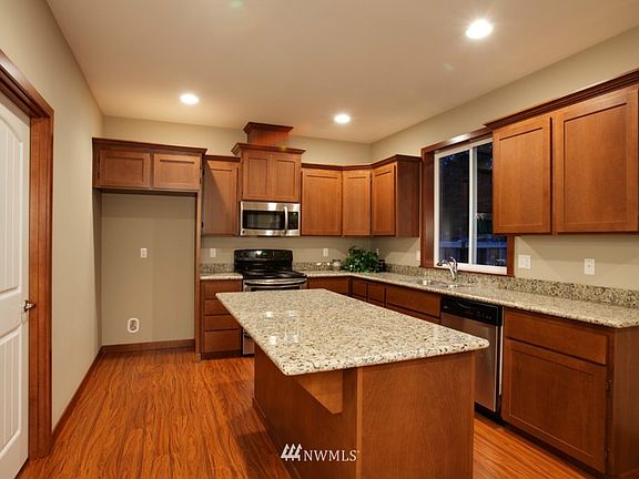 3rd image of 23105 79th (lot 178) Avenue E