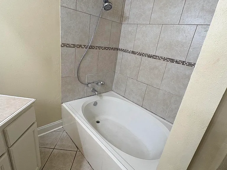 4322 Noble Cane Dr — Photo 2