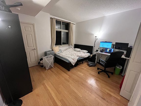 2nd image of 143 Morgan St APT 5C