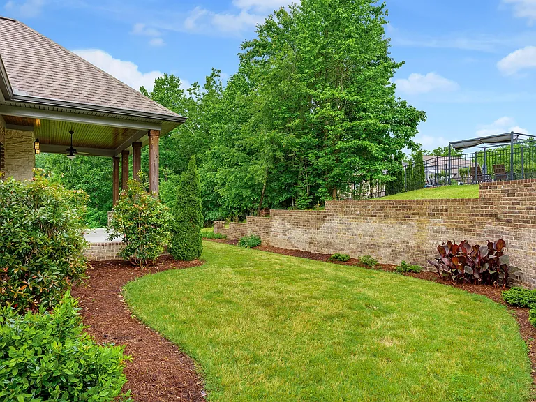 4313 Brush Creek Ct — Photo 15