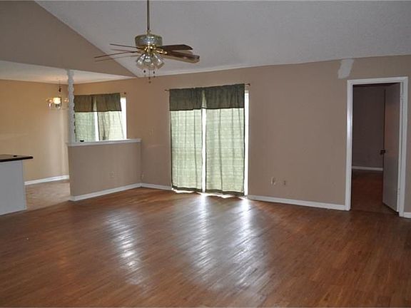 5th image of 6210 Briar Terrace Dr