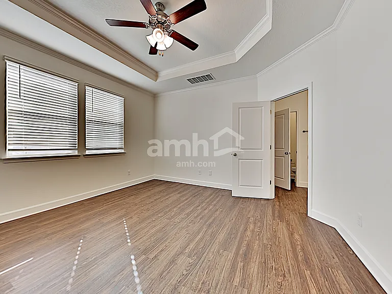 398 Sandstone Dr — Photo 16