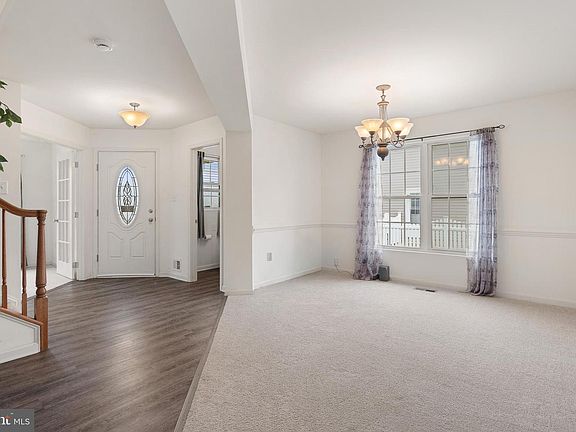 2nd image of 17927 Constitution Cir