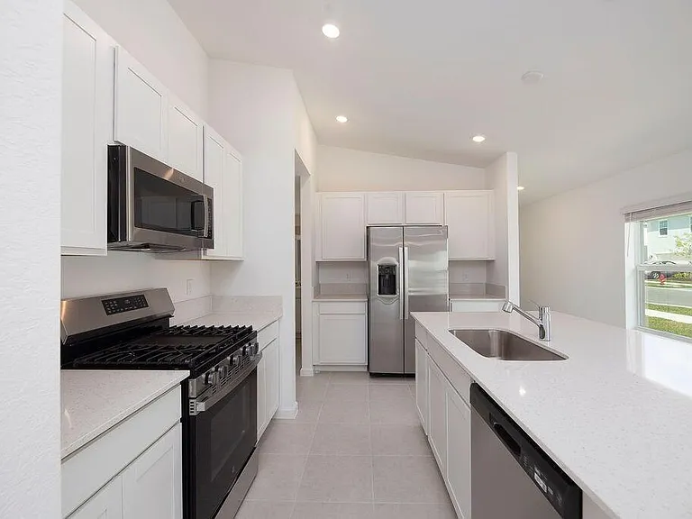 11146 NW Fernbrook Dr — Photo 8