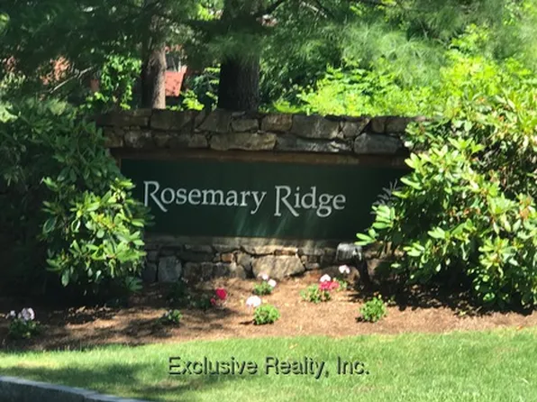 101 Rosemary St #223, Needham Heights, MA 02494