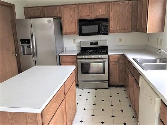 5th image of 505 Garden Dr