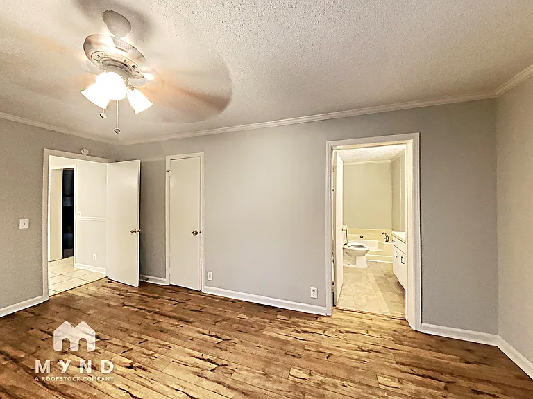 275 Oak Hill Cir — Photo 12