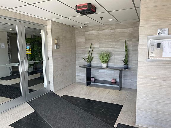 3rd image of 235 W Park Ave APT 308