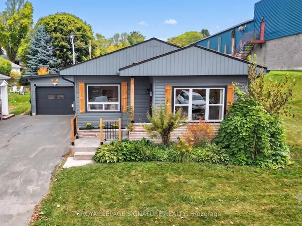 57 Maria St, Penetanguishene, ON L9M 1L3