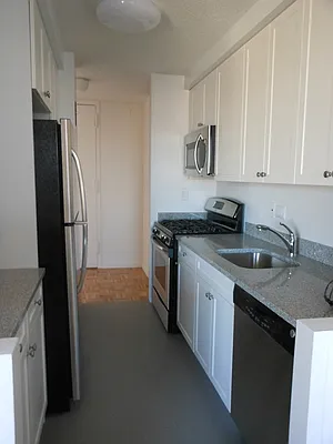 Rented by Realty Operations Group | media 2